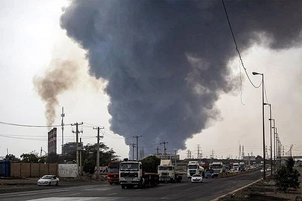 突發(fā)！港口大爆炸！緊急停運！