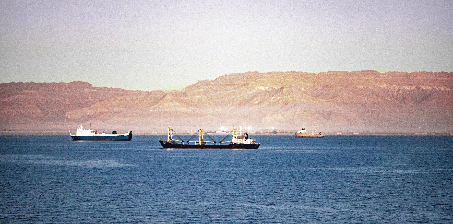 蘇伊士運(yùn)河宣布：打折！集裝箱船過境享15%折扣