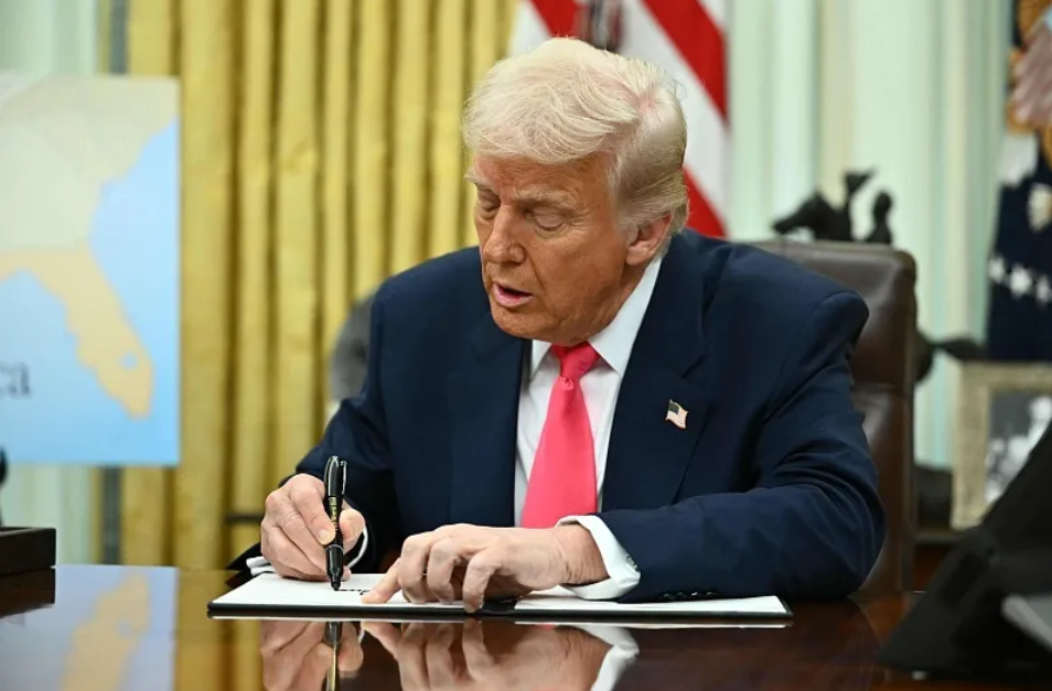 特朗普突然宣布：最高加征100%關(guān)稅，10月1日起生效